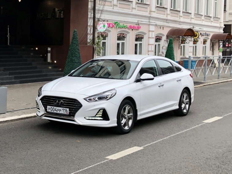 Автомобиль HYUNDAI SONATA 2,0