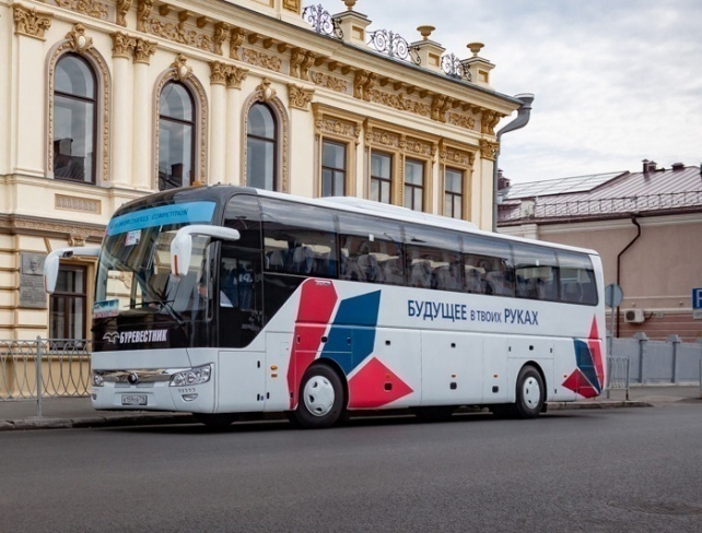 Туристический автобус YOTONG (51 место)