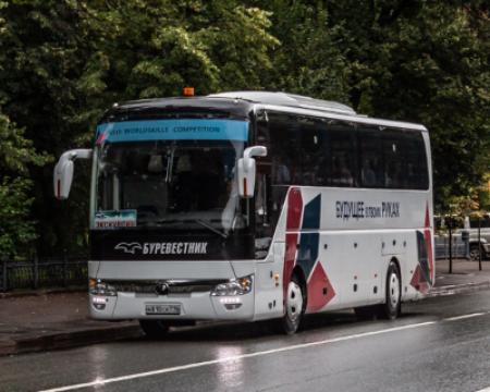 Туристический автобус YOTONG (53 места)
